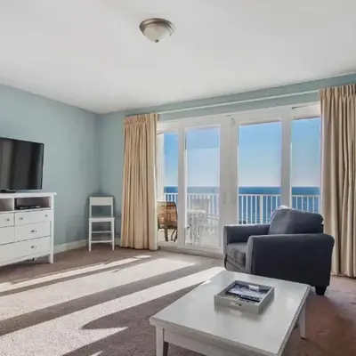 Laketown Wharf #1819 by Nautical Properties