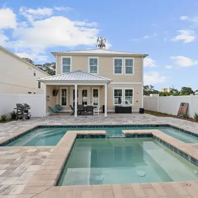 Pet Friendly Beach House - Sugary Sands by Panhandle Getaways