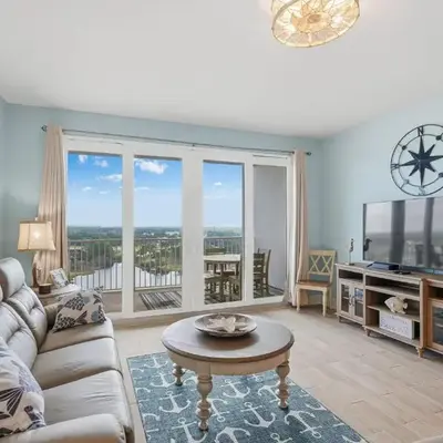 Laketown Wharf #1628 by Nautical Properties