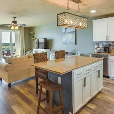 PCB Vacation Rental with Balcony and Beach Access!