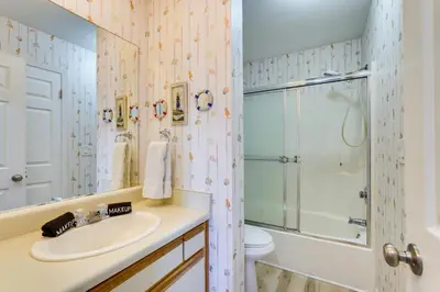 Gallery image of Panama City Beach Vacation Rental with Gas Grill! in Panama City Beach