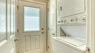 a kitchen with an oven and a microwave at Flip Flop Cottage - Great rates and dog friendly with additional pet fee in Santa Rosa Beach
