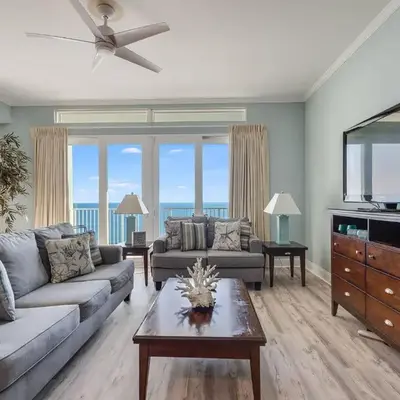 Laketown Wharf 2018