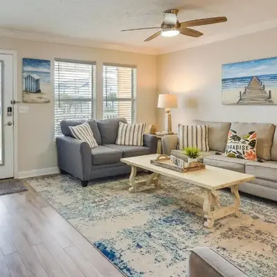 Charming PCB Condo with Balcony Walk to Beach!