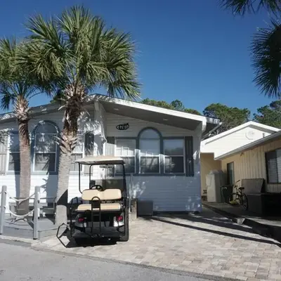 Venture Out 476 Marlin Dr Comes WITH GOLF CART