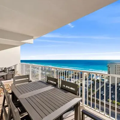 Beach & Ocean Views! Steps to Beach & Dining