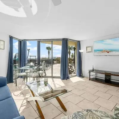 1st Floor Resort Condo! No Elevators! Free Beach Chair Service! by Dolce Vita Getaways PCB