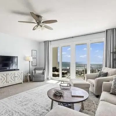 Laketown Wharf #0702