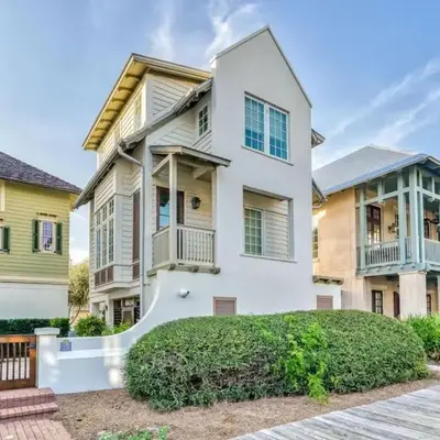 34 S Briland Lane Carriage House