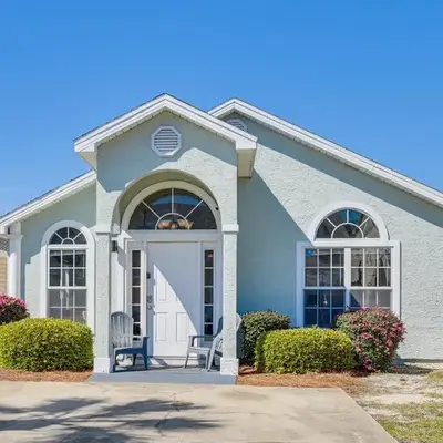 Charming PCB Home about 1 Mi to Beach Access!