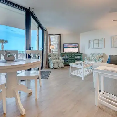 Sunbird Resort! Ground-Floor Renovated Beach Condo! Free Beach Chairs! by Dolce Vita Getaways PCB