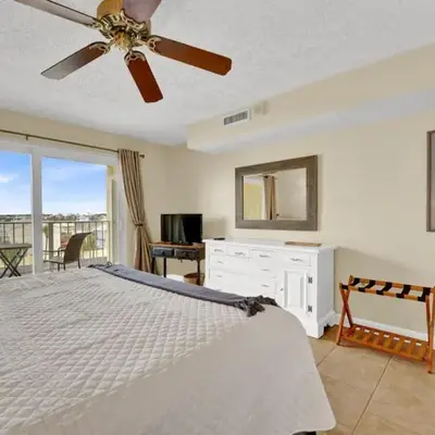Regency Towers 404