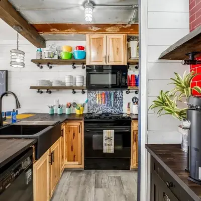 The Beachy Boater at St Thomas Square #305 by Nautical Properties