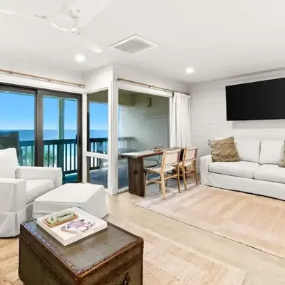 Latitude 29 Unit 21