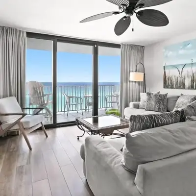 One Seagrove Place 0704