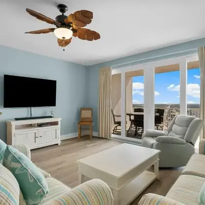 Laketown Wharf #1433