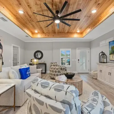Charming 3/2 Beach House w/ POOL & Golf Cart INCLUDED - 1 Min Walk to Beach