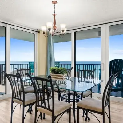 Pelican Walk 601