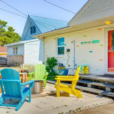 Panama City Home with Fire Pit - Walk to Beaches!