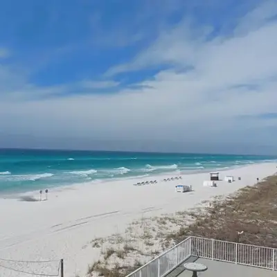 ON THE BEACH! COUPLES GETAWAY