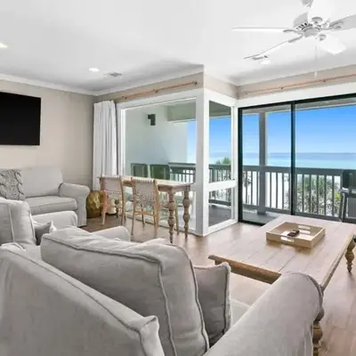 Latitude 29 Unit 22