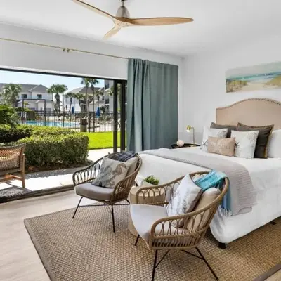 Emerald Hill 35
