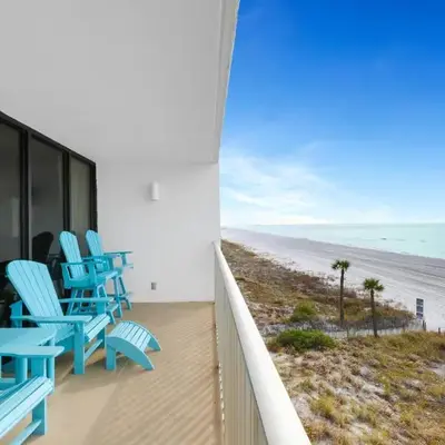 Edgewater Leeward #307