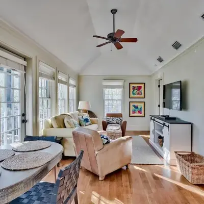 Highland Carriage House
