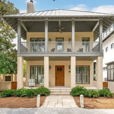 R&B Cottage & Carriage House