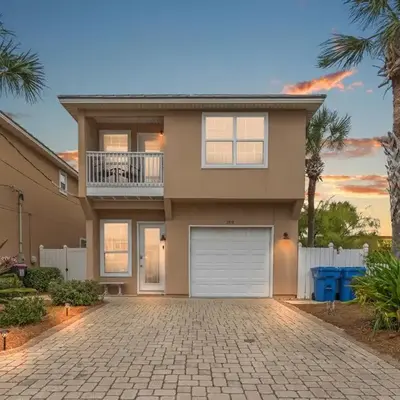 Escape to Sand Dollar Holler: Coastal Retreat