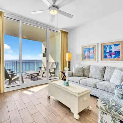 Aqua Resort 706