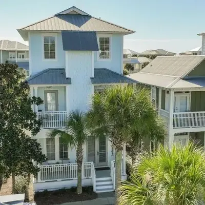 30A Emerald Waters by AvantStay Pool Bikes Bonfires