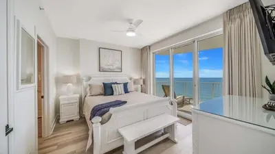 Gallery image of Coastal Hippy Chic by AvantStay Oceanfront 2 Pools Beach Chairs Incl. in Panama City Beach