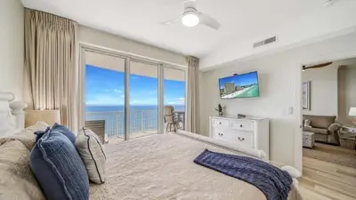 Gallery image of Coastal Hippy Chic by AvantStay Oceanfront 2 Pools Beach Chairs Incl. in Panama City Beach