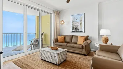 Gallery image of Coastal Hippy Chic by AvantStay Oceanfront 2 Pools Beach Chairs Incl. in Panama City Beach