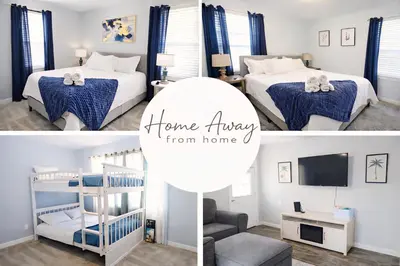 a bedroom with two beds and a room with a tv at Charming 3-bedroom home in beautiful Panama City in Panama City
