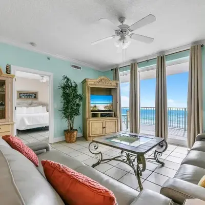 Twin Palms 702