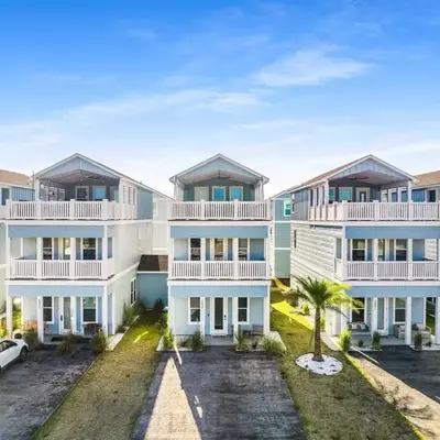 Blue Villa on the Emerald Coast New 4BR and 4Bath