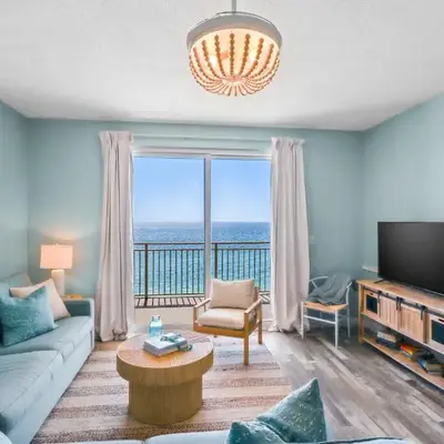Beach front close to attractions condo- Zenwave Retreat
