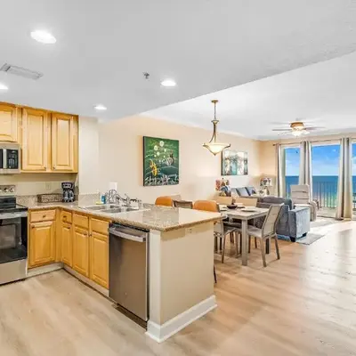 Beachfront 3BR Condo! Free Beach Chair Service! by Dolce Vita Getaways PCB!