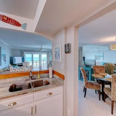 Mariner East #201 1 BR 2 BA Amazing Balcony!