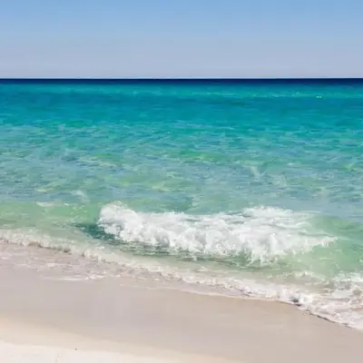 Treasure Shores–3BR Beachfront Corner Unit sleeps 8 with Stunning Gulf Views!