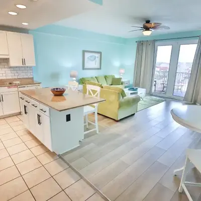 Lake Town Charming Condo Steps from the Beach