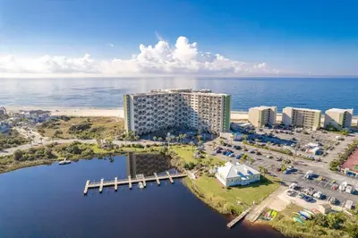 Gallery image of Beachy King at Pinnacle Port in Panama City Beach