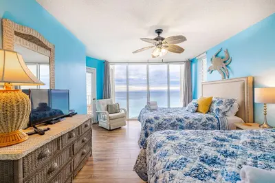 Gallery image of Barefeet Retreat at Longbeach Resort in Panama City Beach