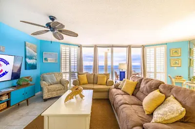 Gallery image of Barefeet Retreat at Longbeach Resort in Panama City Beach