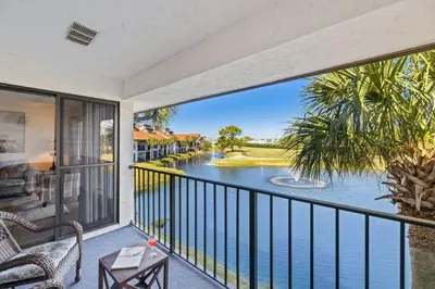 Gallery image of Good Vibes Only Villa at Edgewater Beach Resort in Panama City Beach