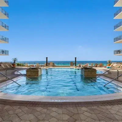 Origin 0623 - Studio King- Amazing Value - City View by Beach Haven Vacation Rentals