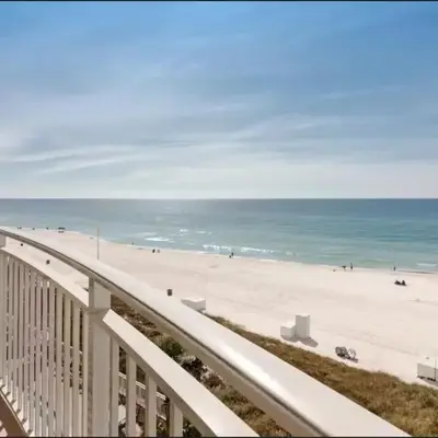 Aqua 403 - Free Beach Chairs! Indoor/Outdoor Pool!