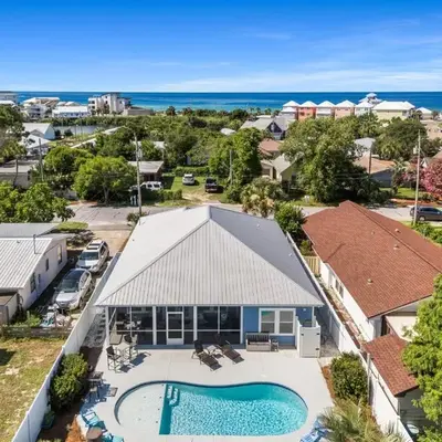 Beach House - Lazee Daze by Panhandle Getaways